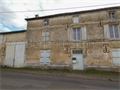 Maison à rénover à la vente